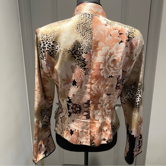 JS Collections Jacket - Picture 4 of 9